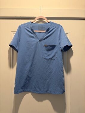 FIGS Technical Collection V-Neck Scrub Top - Sky Blue